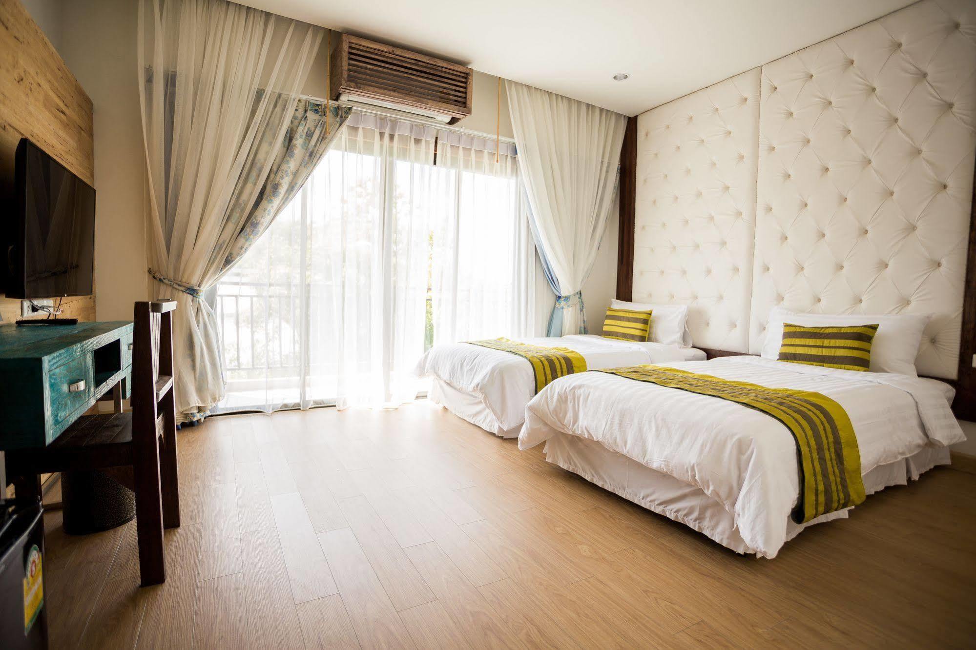 Icheck Inn Trams Square Chiang Mai Exterior foto